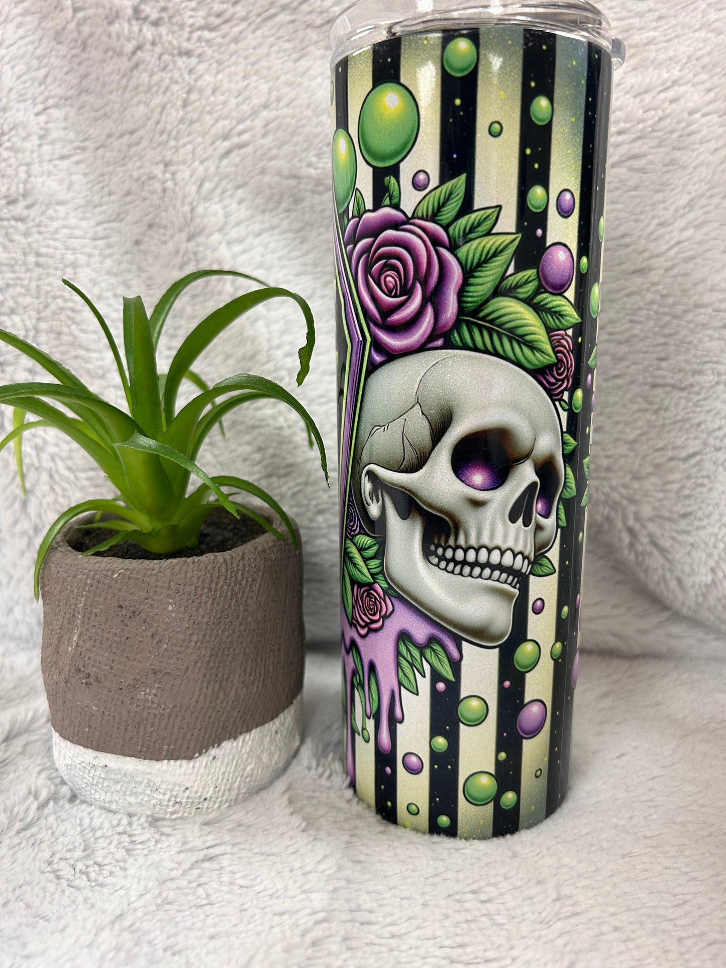 STRANGE AND UNUSUAL 20oz TUMBLER